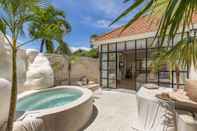 อื่นๆ Luxe & Unique Honeymoon Bocami Suites-1 By Azure