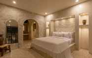Others 7 Luxe & Unique Honeymoon Bocami Suites-1 By Azure