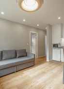 Bilik Crystal Palace Garden Stylish Apartment