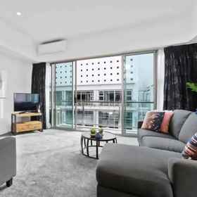 Imej utama 1 Modern, One Bedroom Princes Wharf Apartment W/ Ac, Takapuna Golf Course and Driving Range Hotels