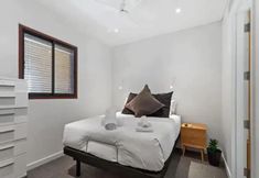 Others 3 Lovely View Apartment - Free Parking, Pool And Gym