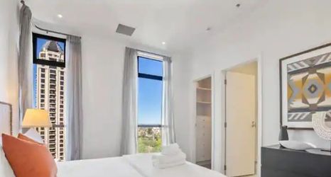 Others 2 Penthouse Sophistication On Queen Street