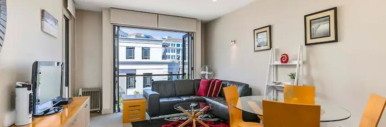 Others Enormous CBD 1BR Unit w/ Parking by Zodiak Stays