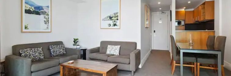 其他 Spacious Apartment On Akl Viaduct With Balcony!