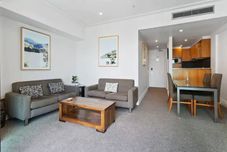 其他 Spacious Apartment On Akl Viaduct With Balcony!