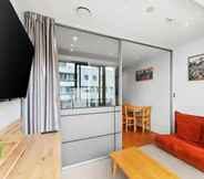 Others 3 Stylish Central City 1-Bedroom With Patio