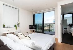 Lainnya 2 Central and Modern 1BR unit by Zodiak Stays