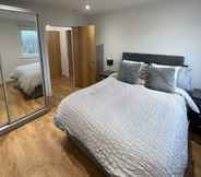 Lainnya 3 Spacious 2-bed Apartment in Whyteleafe