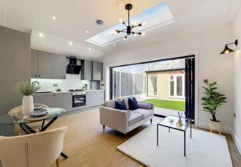 Lainnya Brand New Luxury 2-bed Apartment in London