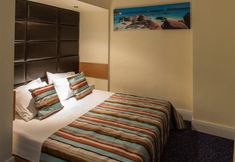 Lain-lain 6 Address Residence Suite Hotel