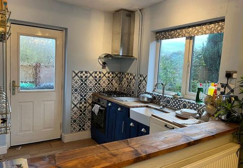 Lain-lain Cosy 2-bed House in Hucknall, Nottingham