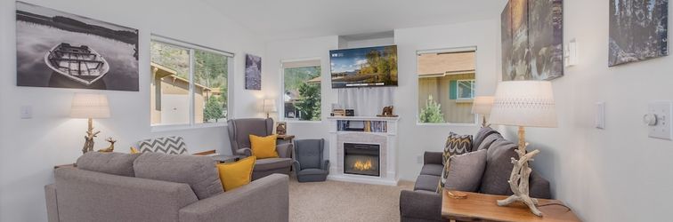 其他 Alpine Family Haus 2 Bedroom Condo by NW Comfy Cabins by RedAwning