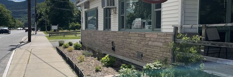 Others The Arsenal Inn