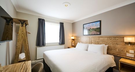 Others 2 Red Lion Parbold