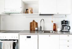 Lainnya 3 Bright studio by Logomo & Train station