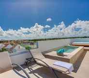 Others 6 Luxury and Spacious Penthouse With Beach View