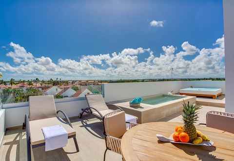 Others Luxury and Spacious Penthouse With Beach View