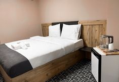 Others 7 Life Artemis Otel