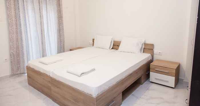 Others 3 bedroom apartment at Koridallos square