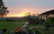 Others 2 The Rock Self Catering Holiday Accommodation