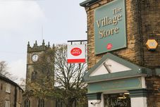 Lainnya Howard's Hideaway