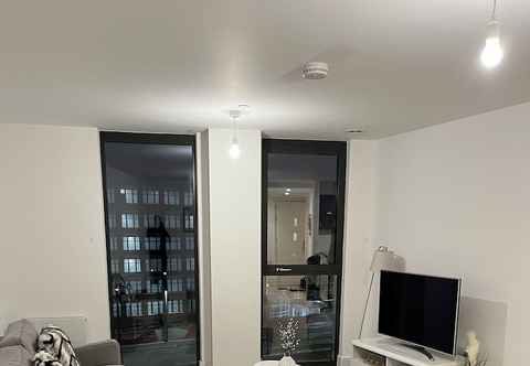 Lainnya Brand New 2 Bedroom Near Olympic Stadium