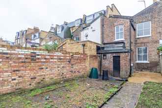 Others 4 Spacious 3 Bedroom House With Garden - Hammersmith