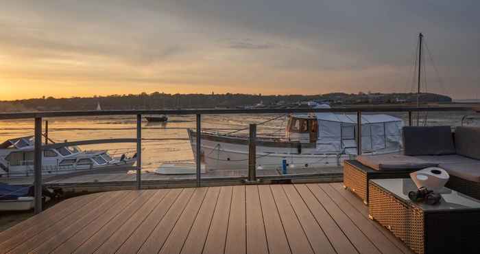 Lain-lain HOUSEBOAT ELEUTHERA