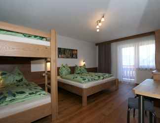 Others 2 Allergy-free Apartment in Oberkrimml Near Waterfalls