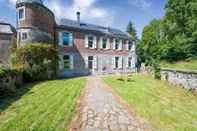 Lainnya Castle in Ferrières With a Garden, Terrace and Pond