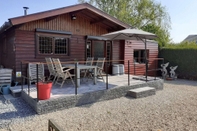 Lainnya Chalet Nutons in Somme-leuze With Barbecue