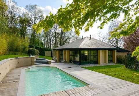 Khác Picturesque Villa in Bierges With Swimming Pool and Barbeque