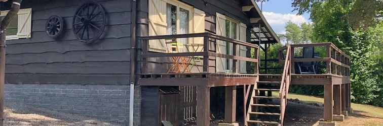 อื่นๆ Beautiful and Cozy Wooden Chalet With a Beautiful Large Enclosed Garden