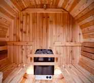 Lainnya 4 Inviting Holiday Home in Vlijtingen With Sauna