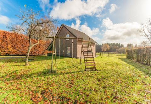 기타 Holiday Home in Sourbrodt on Outskirts