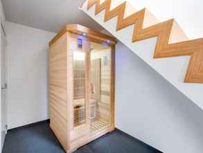 อื่นๆ 4 Modern Holiday Home in Scherpenheuvel With Infrared Sauna