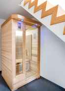 Rawatan Spa Modern Holiday Home in Scherpenheuvel With Infrared Sauna
