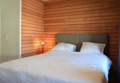 อื่นๆ 4 Rochehaut Hideaway With Tub