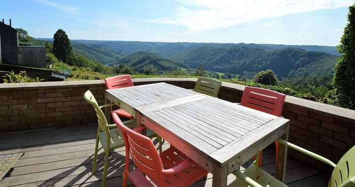 Others Cozy House in Rochehaut With Beautiful Views and hot tub