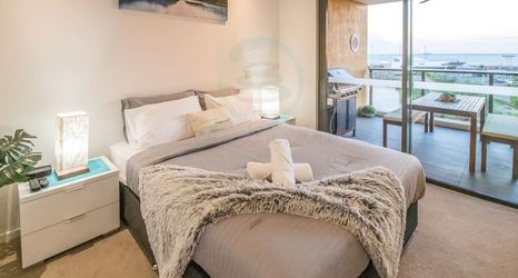 Others 2 Signatures Darwin Waterfront