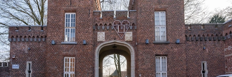 Others Mystique Apartment in Kruibeke at Wissekerke Castle