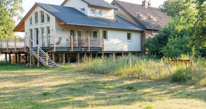 Khác Quiet Holiday Home in Winsen an der Aller With Large Balcony