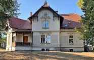 Lainnya 4 Spacious Holiday Home in Sluknov With Private Garden