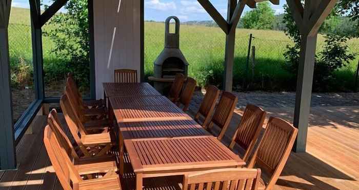 Others Spacious Holiday Home in Sluknov With Private Garden