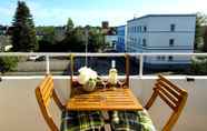 Others 2 Spacious Apartment in Wilhelmshaven Near Port and Beach