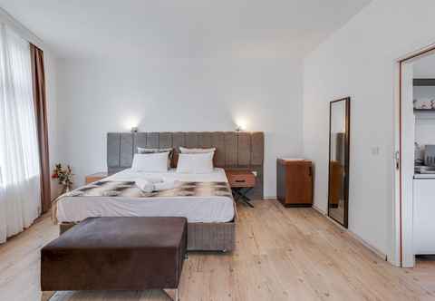 Others Deluxe Apartment in Oberhausen With Breakfast