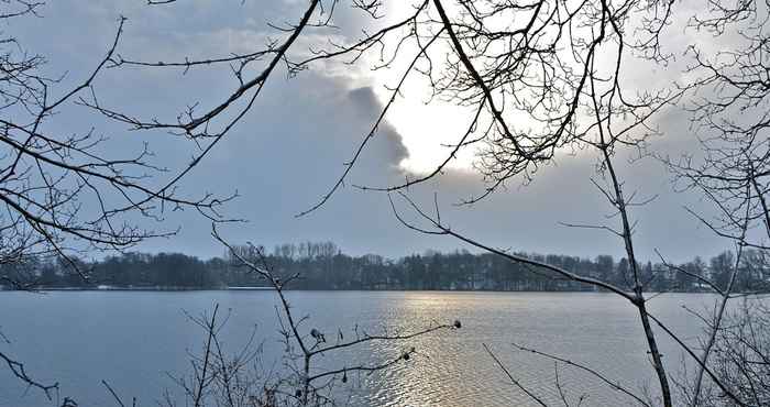 Lain-lain Charming Apartment in Eutin on Little Eutin Lake Near Centre