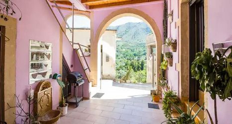 Others 2 Snug Apartment in Kournas With Balcony/terrace