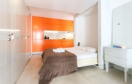 Lainnya 4 Alfama Orange Loft by Homing