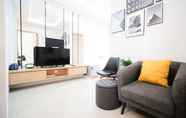 Lainnya 2 Minimalist And Beautiful 1Br With Extra Room At Pavilion Permata Apartment